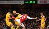 Giroud scorpion kick vs teen Castellanos's goal for Puskas award