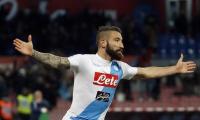 Europe football: Napoli snatch 95th minute win against 10-man Sampdoria