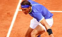 Nadal moves into French Open quarters in ominous style