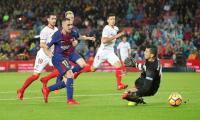 Alcacer steals limelight from Messi as Barca sink Sevilla