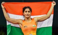 Vinesh, Sumit claim gold; Sakshi settles for bronze on last day of CWG wrestling