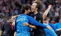 Croatia stutter closer to World Cup glory