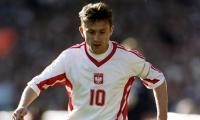 Football Briefs: Poland names former captain Brzeczek as new coach