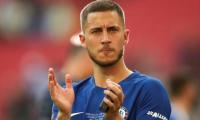 Sarri wants to keep Hazard at Chelsea and improve him