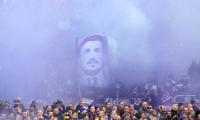 Football Briefs: Fiorentina honour Astori with win