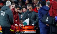 Europa League: Welbeck injured, Giroud ends goal drought