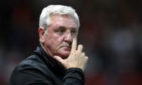 Aston Villa sack Bruce as manager