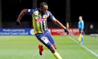 Bolt fires two goals in Australia's Central Coast Mariners trial