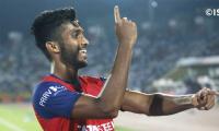 ISL: Jamshedpur draw with 10-man NEUFC