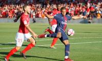 Soccer Briefs: Mbappe scores stunner but sees red in PSG win