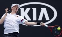 'Please, Twitter, let me back in': Shapovalov