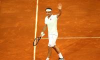 Madrid Open:  Federer makes triumphant return to clay