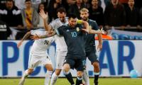 PICS: Messi sores late in Argentina draw with Uruguay