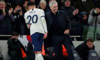 Dele takes stunner as Mourinho's boys play cricket