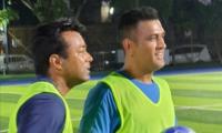 Spotted: Dhoni, Paes playing football in Mumbai