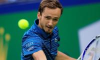 Tennis Roundup: Medvedev extends hot streak 