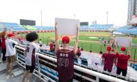 PIX: Baseball, soccer seasons get underway in Taiwan