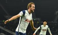 EPL PHOTOS: Spurs back on top but Reds fire warning