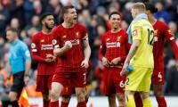 Reds back to winning ways; Arsenal extend unbeaten run