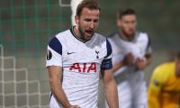 Europa League: Kane milestone in Spurs win, Milan lose