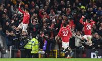 Ronaldo powers United to win; goes past 800-goal mark