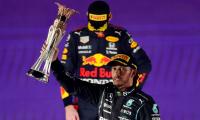 Hamilton wins crazy Saudi GP to level with Verstappen