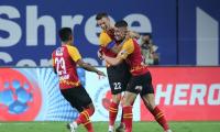 Indian Soccer: Neville secures draw for SC East Bengal