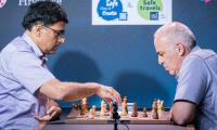 Anand, Kasparov renew rivalry in Clutch Chess duel