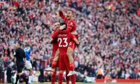 EPL PIX: Liverpool close in on City with Everton win