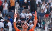 Djokovic advances in Rome 