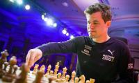 Chess: Carlsen crushes Praggnanandhaa; Erigaisi wins