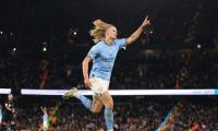 EPL PIX: Man City crush Arsenal; Chelsea fall at home