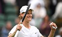 Sinner stops Safiullin to move into Wimbledon semis