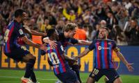 Soccer PIX! Real lose as Barca close in on title