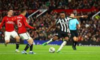 League Cup: Man United booed, Arsenal knocked out!