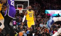 LeBron breaks Abdul-Jabbar's 35-year-old record