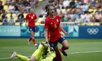 PIX: Spain edge Japan; US, Germany make solid start