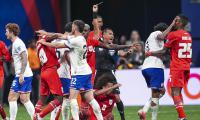 Copa America: Panama stun US; Uruguay rout Bolivia