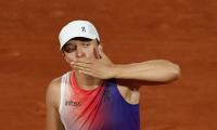 French Open: Swiatek, Sinner, Jabeur ease into 2nd rd