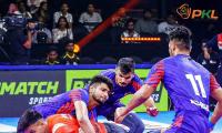 PKL: Winning starts for Telugu Titans, Dabang Delhi