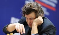 Carlsen beats Niemann in 1st face-off since cheat row