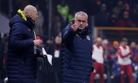 Coach Mourinho banned, fined for referee comments