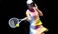 Aus Open PIX: Swiatek, Raducanu, Fritz advance