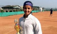 Why tennis player Radhika was killed by her father