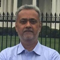 Journalist Girish Kuber