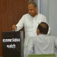 Rajasthan CM Ashok Gehlot casts his vote