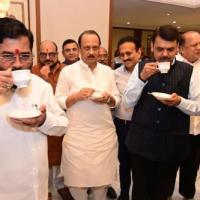 The traditional tea party before the Maha Assembly session begins