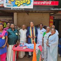 Shashi Tharoor shares this pic with his volunteers in Thiruvananthapuram