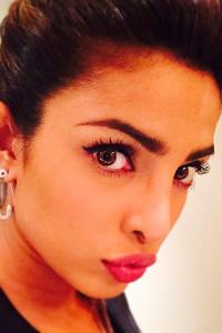PIX: Bollywood's Top 10 Selfies