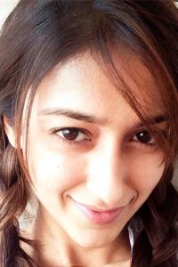 Ileana, Jacqueline, Sonakshi click selfies for a cause